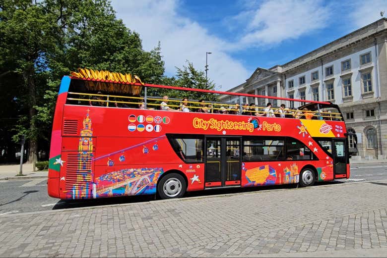 Bus touristique City Sightseeing à Porto